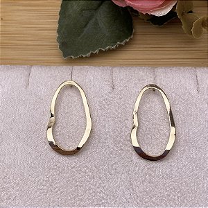 Brinco Oval Orgânico Semijoia Ouro