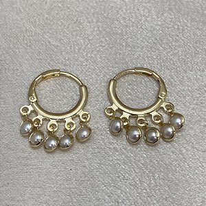 Brinco de Argolinha 5 Perolinhas Semijoia Ouro