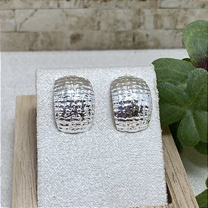 Brinco Chapa Martelada Semijoia Prata