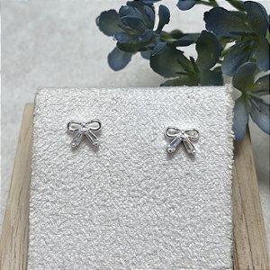 Brinco Lacinho Navete Semijoia Prata