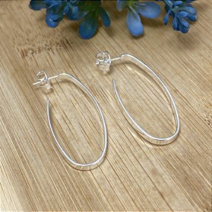 Brinco Meia Argola Oval Semijoia Prata