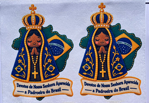 Devotos de Nossa Senhora Aparecida com mapa "Coleção costurado a mão"