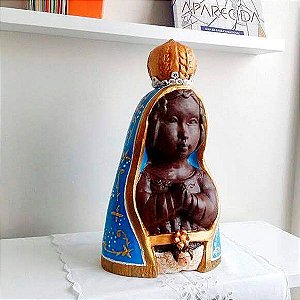 Escultura de Nossa Senhora Aparecida grande em cerâmica