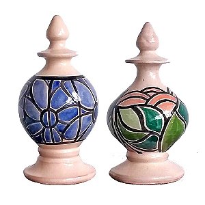 Pinhas em cerâmica vitrificada com modelos diversos