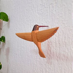 Beija-flor de madeira para parede