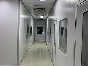 Divisória Modular para Sala Limpa – Painel Cego