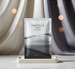 MADAGASCAR CENTELLA TONE BRIGHTENIN GLOW MASK - 25ML