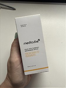 MEDICUBE KOJIC ACID TURMERIC NIACINAMIDE SERUM