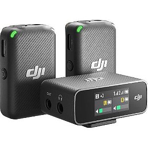 DJI Mic 2-Person Compact Digital Wireless Microphone System/Recorder for Camera & Smartphone (2.4 GHz)