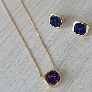 CONJUNTO BRINCO E COLAR DRUSA METALIZADA AZUL/ROXO BANHADO A OURO 18K