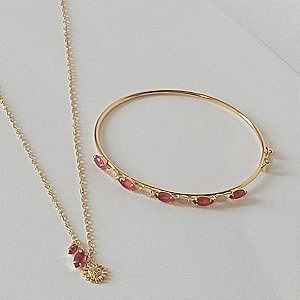 CONJUNTO BRACELETE E COLAR NATUREZA FLOR MARGARIDA ZIRCÔNIAS ROSAS BANHADO A OURO 18K