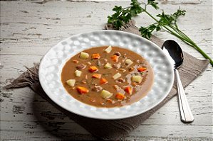Sopa de Feijão com Risoni, Carne Seca e Couve