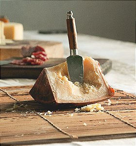 Queijo Atalaia Tulha 300g - Premio Ouro World Cheese