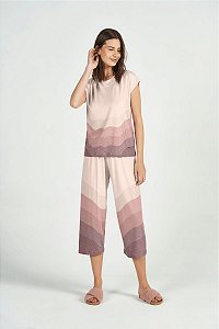 Pijama Feminino Adulto Manga Curta com Calça Pantacourt Rosa Degradê