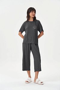 Pijama Feminino Adulto Manga Curta com Calça Pantacourt Mescla Escuro em Viscolycra