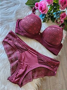 CONJUNTO LUXO COM BOJO CALCINHA TRADICIONAL EM RENDA