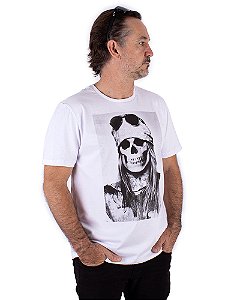 Camiseta Plus Size Axl Rose Caveira Branca.