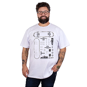 Camiseta Plus Size Skate Deconstruction.