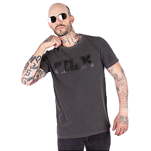 Camiseta Estonada Rock Relevo Preta.