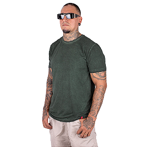 Camiseta Básica Estonada Verde Musgo.