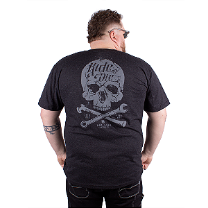 Camiseta Plus Size Caveira Ride Or Preta Jaguar.