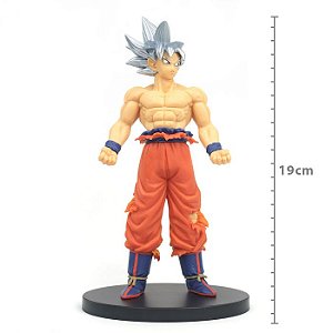 Estátua Banpresto Dragon Ball Super Clearise - Super Sayajin God