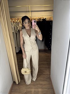 Conjunto Alfaiataria Colete e Calça Cores