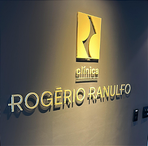 Logomarca em acrílico