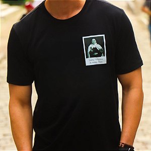 Camiseta Santa Teresinha sempre comigo