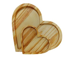 Conjunto prato e pires de coração em madeira - 1 prato e 1 pires