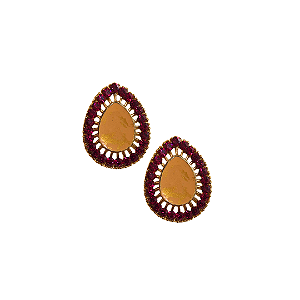 Brinco Pequeno Gota de Strass Rubi com Resina Doce de Leite e Dourado BF1280