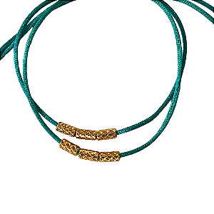 Pulseira Regulável Verde Água com Canutilhos Dourado