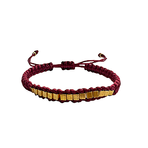 Pulseira de Macramê Marsala com Tubo de Metal Dourado 905P