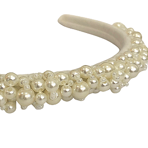 Tiara Bordada Fina Branca de Pérolas - T109