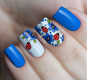 Adesivos de Unha Floral Azul com Joaninha - CB307