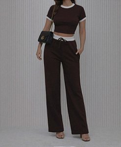 Conjunto Marrom Casual com Detalhe
