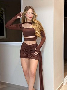 Conjunto Marrom Cropped Manga Longa com Saia Franzida