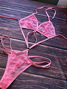 Body Rosa Transparente em Renda