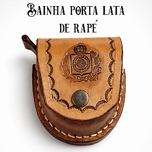 Porta lata Império do Brasil, estilo bainha ou borna, em couro artesanal para cintura.