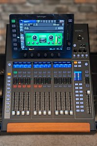 MESA BEHRINGER WING COMPACT BLACK