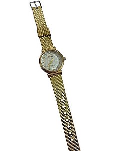 Relógio Doluck Dourado com Fundo Branco - 01