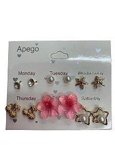5 Pares de Brincos Flor Dourado