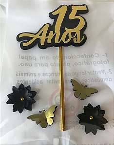 Topo de Bolo 15 anos Flores e Borboletas Lilás personalizado