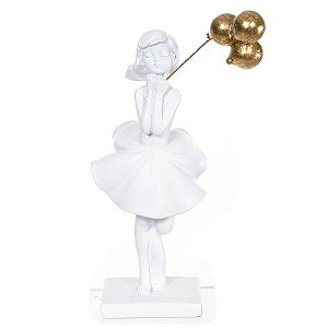 ESCULTURA DECORATIVA MENINA COM BALÕES DOURADOS EM RESINA
