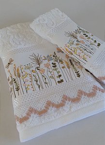 Jogo de Toalhas Rosto e Lavabo com Renda Floral