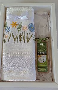 Kit toalha de lavabo + água perfumada