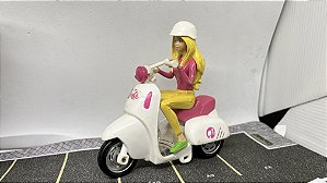 Barbie com moto - Raridade