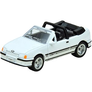 1992 Chevrolet Kadett GSi Branco - Pneu de Borracha