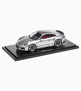 Porsche 911 First Turbo Sonderwunsch (pedido especial) Remasterizado (992) – Edição Limitada