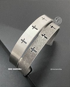 Bracelete de cruz em aço inoxidável